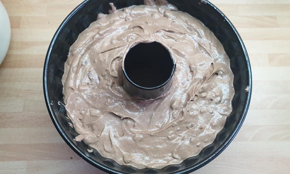 Forraltboros kuglóf tésztája