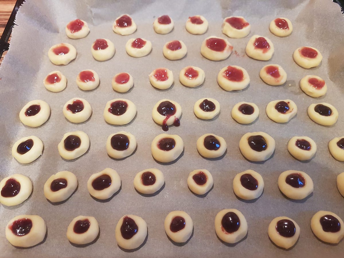 Angyalszemek lekvárral és nutellával töltve